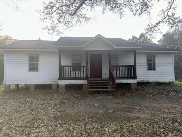 949 Martin Luther King St, Kirbyville, TX 75956 - view of front of property featuring covered porch