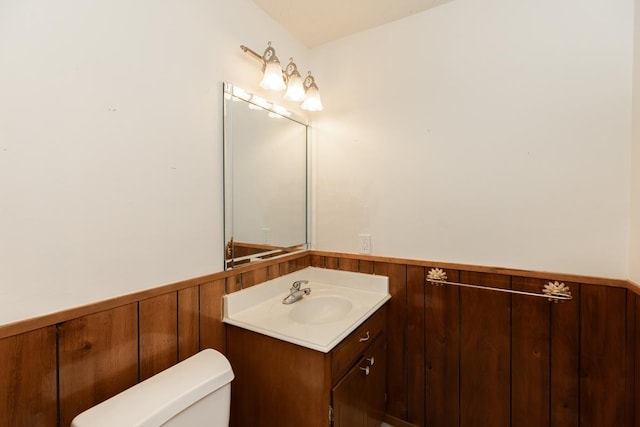 190 Magnolia Trl, Lumberton, TX 77657 - half bath featuring vanity and a wainscoted wall