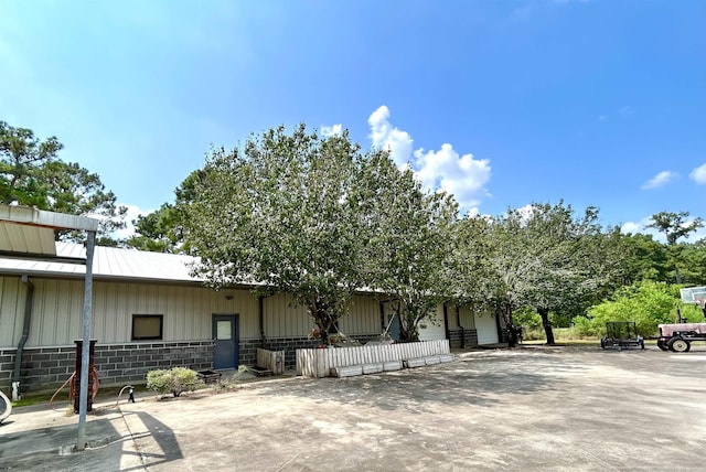 view of front of home