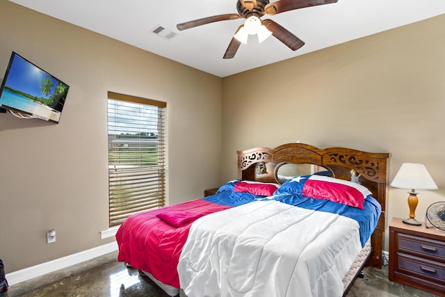 bedroom with ceiling fan