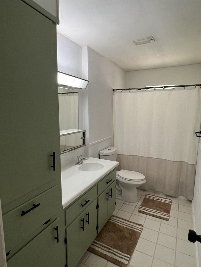 100 Cypress Bnd, Village Mills, TX 77663 - full bath with vanity, tile patterned floors, and curtained shower