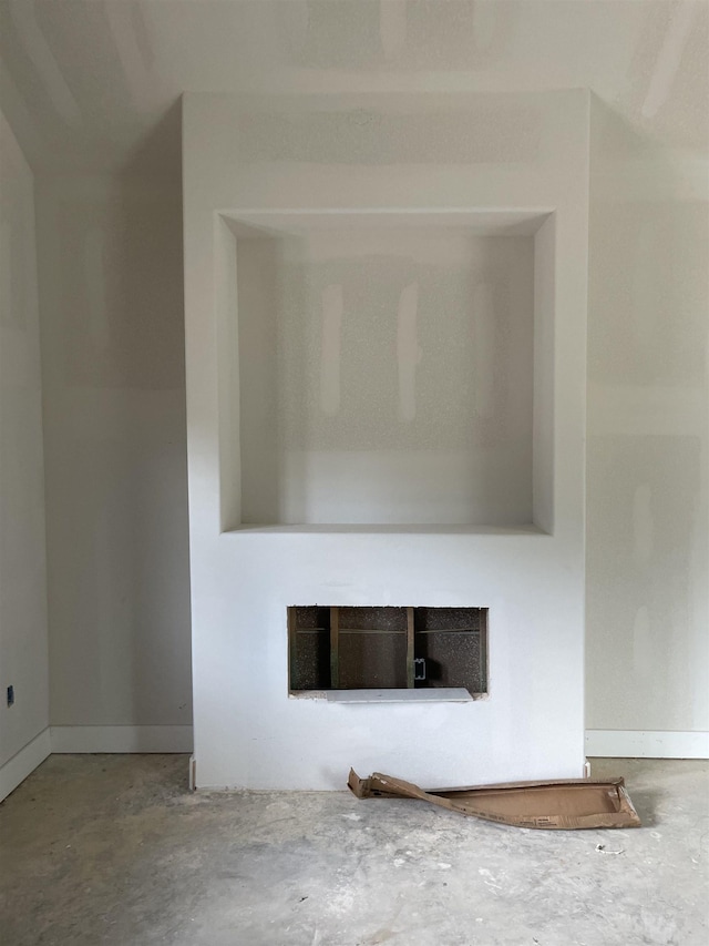 detailed view of baseboards