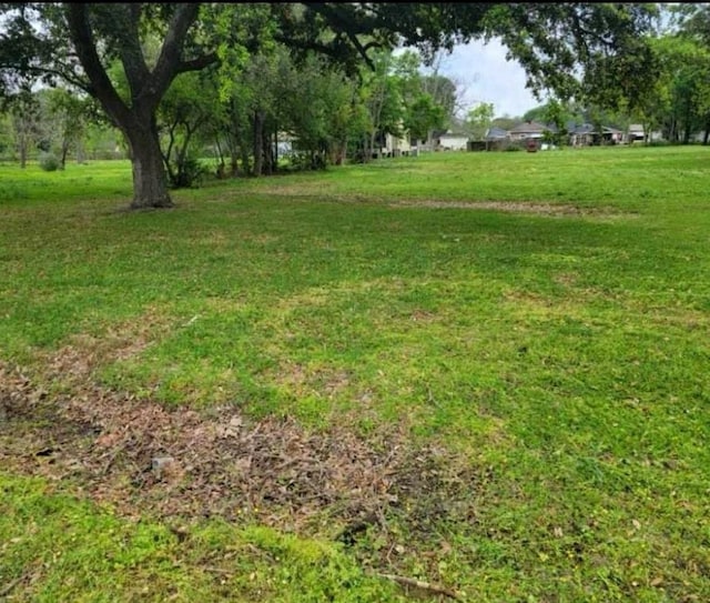 2927 Ruby Dr, Groves, TX 77619 - photo 2