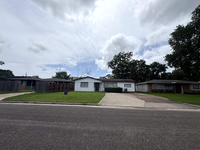 5115 Allen Dr, Beaumont, TX 77708 - ranch-style house featuring concrete driveway