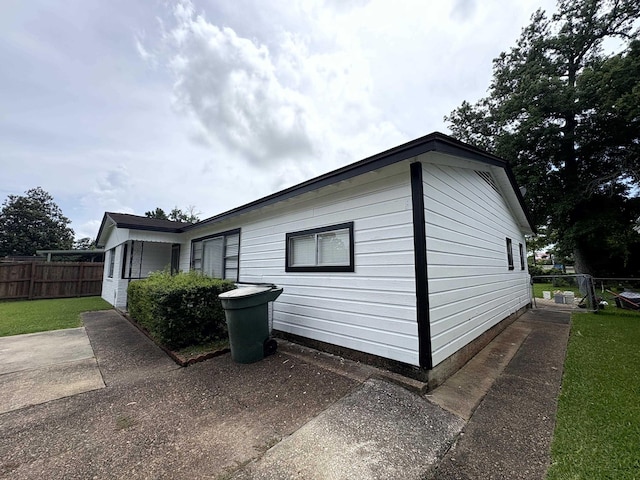 5115 Allen Dr, Beaumont, TX 77708 - view of side of property