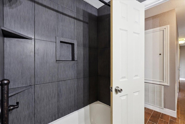 bathroom featuring shower / bathing tub combination