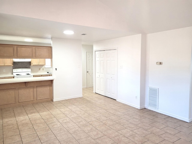 kitchen featuring electric stove