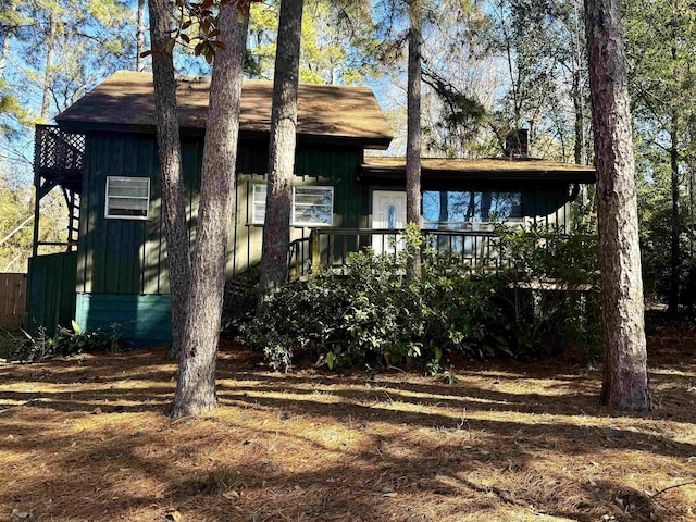 view of front of property