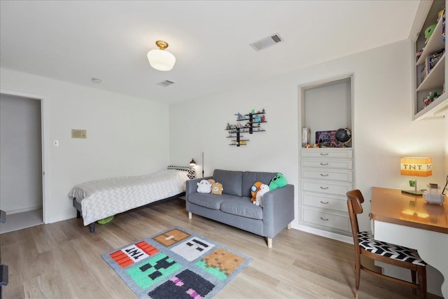 1210 Nottingham Ln, Beaumont, TX 77706 - bedroom featuring light wood-type flooring