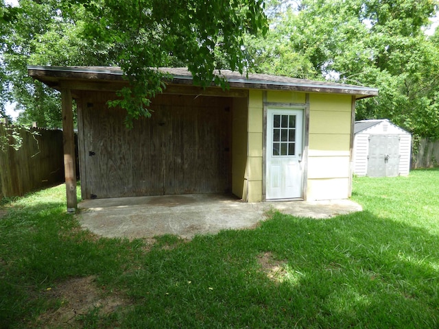 5335 Idylwood St, Beaumont, TX 77703 - view of shed