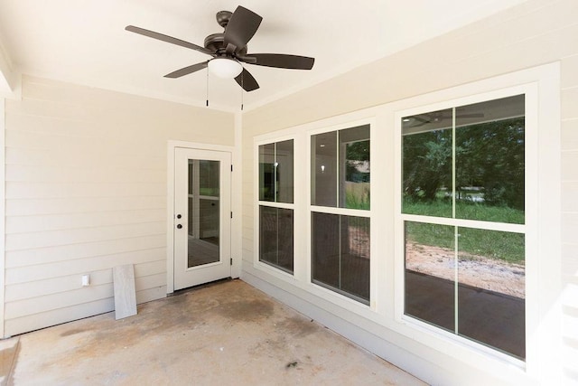 view of patio with ceiling fan