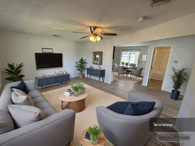 385 Warner St, Bridge City, TX 77611 - living area with a ceiling fan