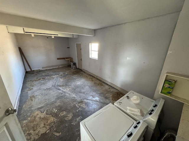 385 Warner St, Bridge City, TX 77611 - laundry room featuring washer and clothes dryer