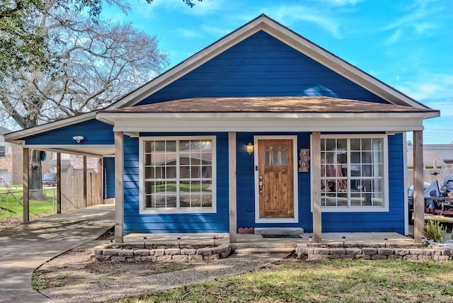 view of front of property with covered porch