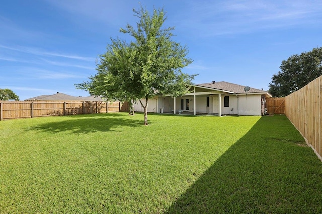 652 Birchwood Dr, Port Neches, TX 77651 - view of fenced backyard