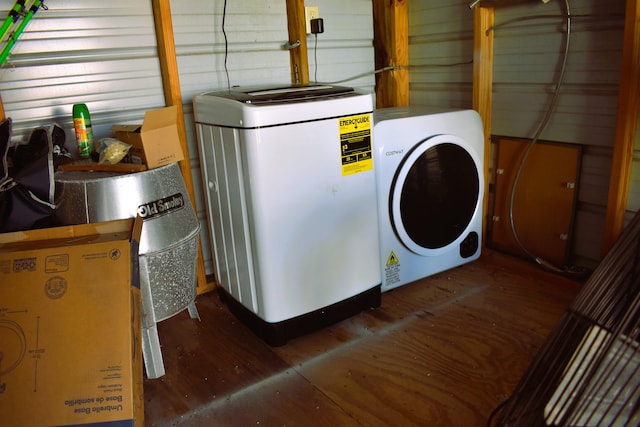 utility room featuring washer / clothes dryer