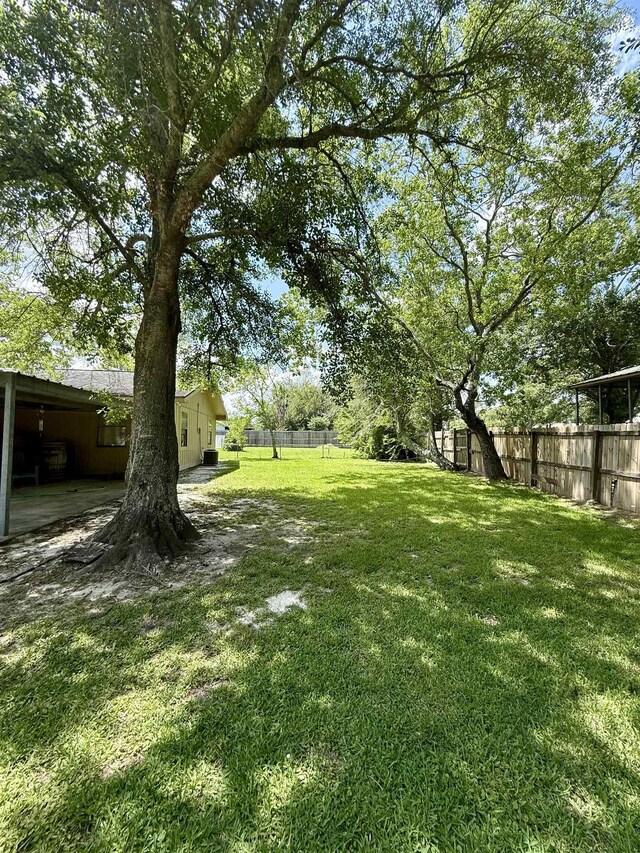197 Osborne Dr, Bridge City, TX 77611 - view of yard