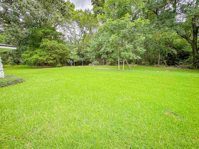 3640 Whippoorwill St, Orange, TX 77630 - view of grassy yard