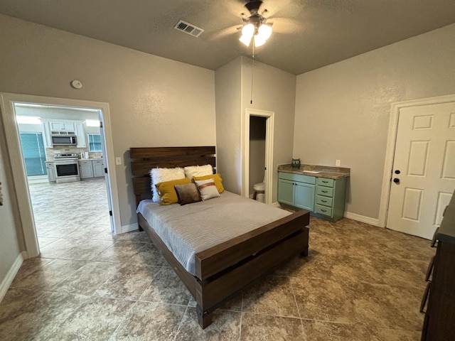 bedroom featuring a textured ceiling and ceiling fan