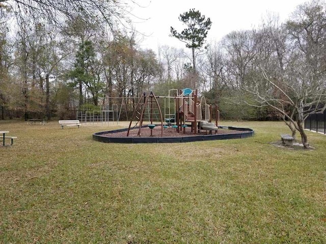 community play area with a yard