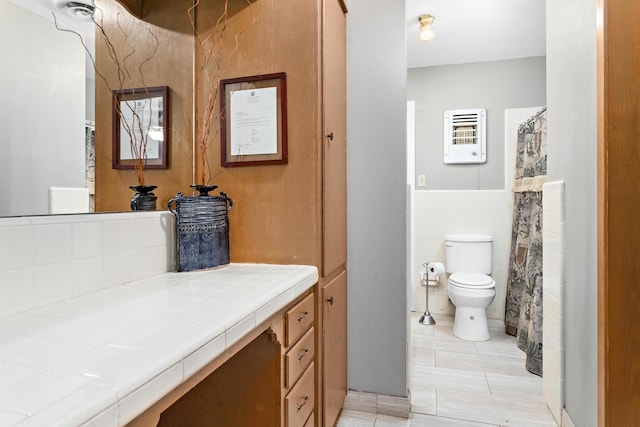 216 W Circuit Dr, Beaumont, TX 77706 - full bath with toilet, vanity, and heating unit