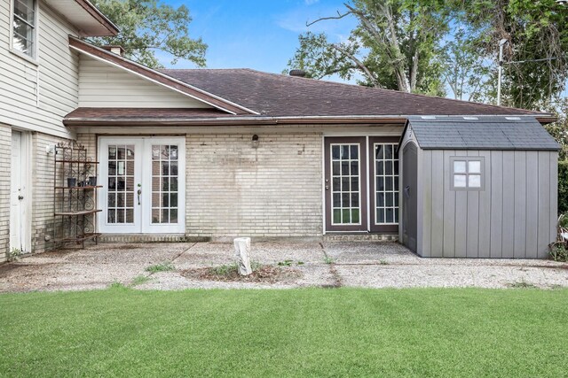 1385 Howell St, Beaumont, TX 77706 - unfurnished room with plenty of natural light, wood finished floors, and ceiling fan
