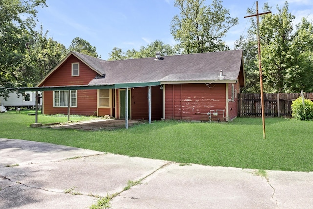 3785 Stanley Dr, Vidor, TX 77662 - view of front of property with a shingled roof