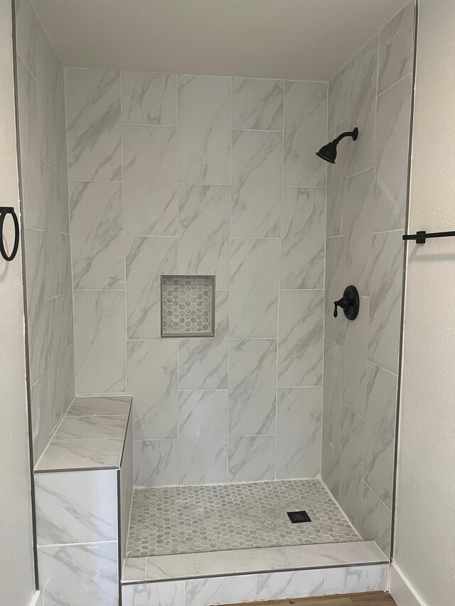 100 Country Club Dr, Beaumont, TX 77705 - bathroom with tiled shower