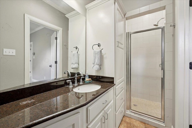 970 Hibiscus Cir, Beaumont, TX 77706 - full bath featuring a shower stall, vanity, and crown molding