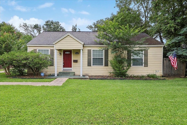 2342 Briarcliff Dr, Beaumont, TX 77706 - view of front of house featuring a shingled roof