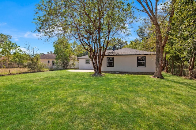 view of yard with a patio area