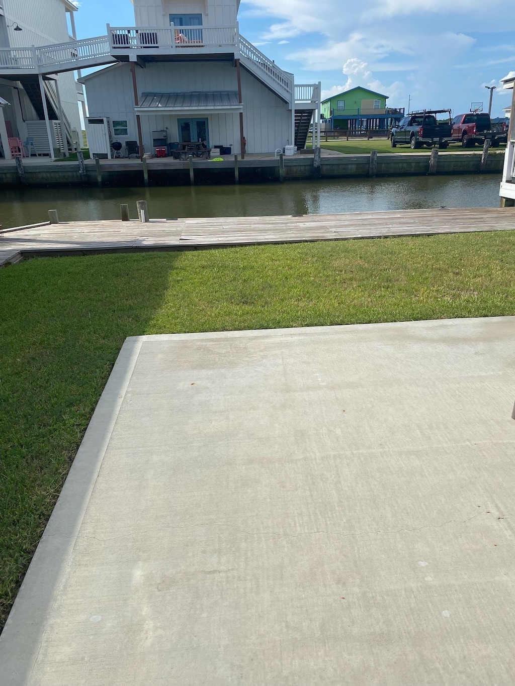 1129 Chapmans Pt, Crystal Beach, TX 77650 - photo 4