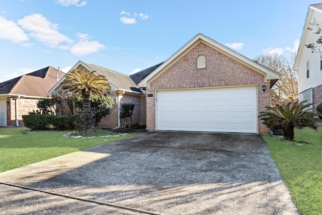 view of front of property with a front lawn