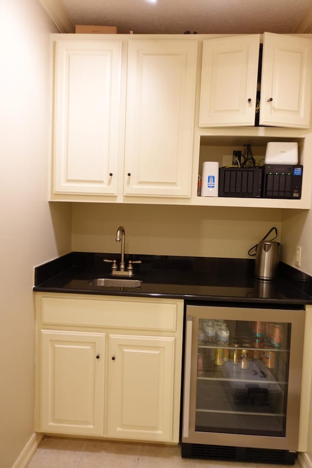 7840 Halliday St, Beaumont, TX 77706 - indoor wet bar with beverage cooler