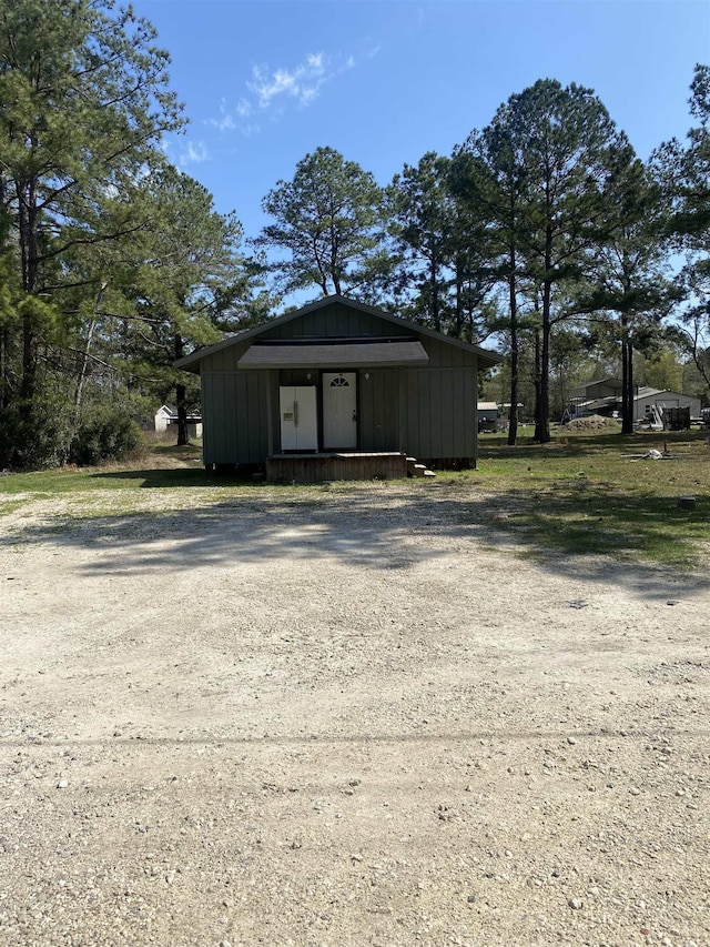 8185 Fm 1122, Silsbee, TX 77656 - view of outdoor structure featuring an outbuilding