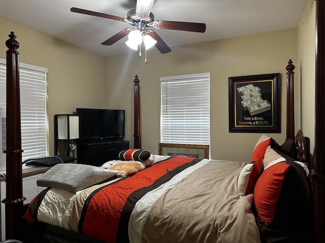bedroom featuring a ceiling fan