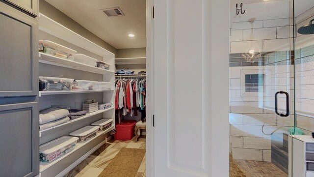 1405 Turner Dr, Bridge City, TX 77611 - view of spacious closet