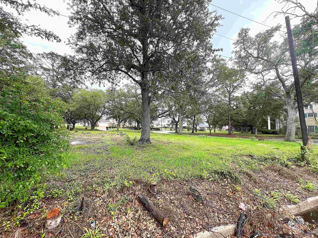 3737 Lakeshore Dr, Port Arthur, TX 77642