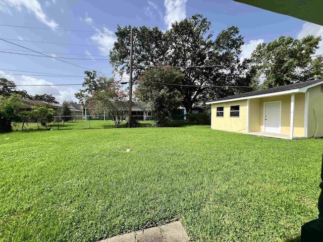 3265 N Willowood Ln, Beaumont, TX 77703 - view of yard