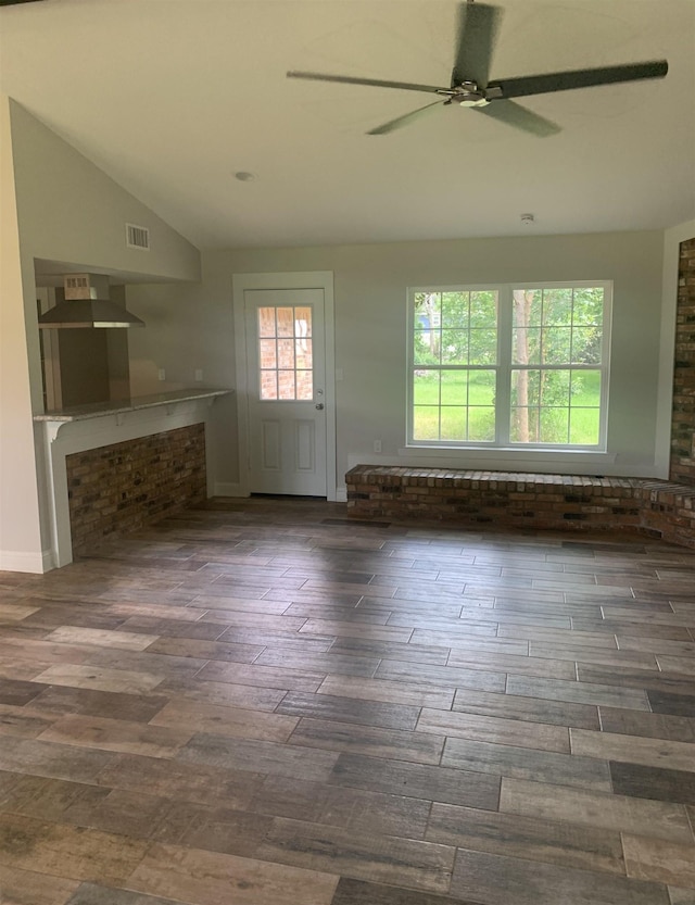 235 W Barfield St, Sour Lake, TX 77659 - photo 2