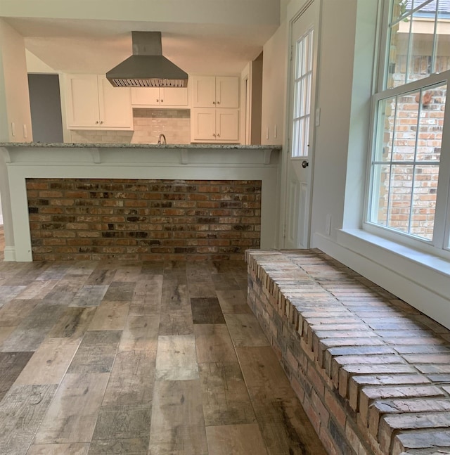 235 W Barfield St, Sour Lake, TX 77659 - photo 8