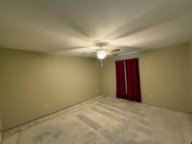 445 Longmeadow, Beaumont, TX 77707 - unfurnished room featuring a ceiling fan