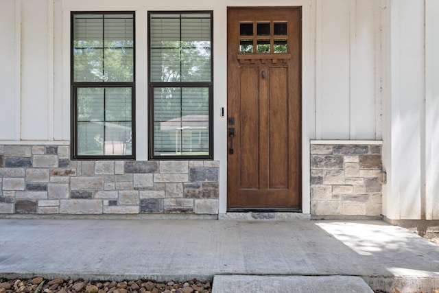 4450 W Brown St, Orange, TX 77630 - property entrance with stone siding and covered porch