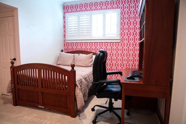 5065 Oakmont Dr, Beaumont, TX 77706 - bedroom with carpet and a desk