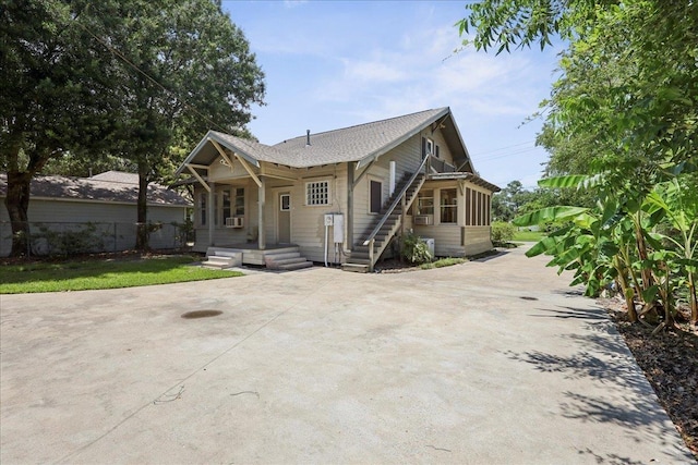 507 Orange Ave, Orange, TX 77630 - view of front of property featuring driveway