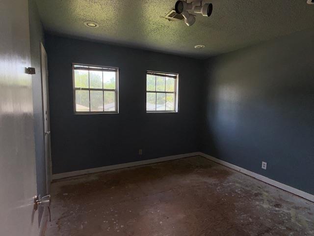 1939 Greenbriar Ave, Orange, TX 77632 - photo 8