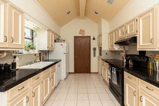 kitchen featuring a sink, under cabinet range hood, tasteful backsplash, visible vents, and white appliances