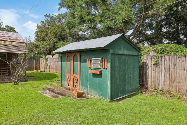 5960 Navajo Trl, Beaumont, TX 77708 - view of shed
