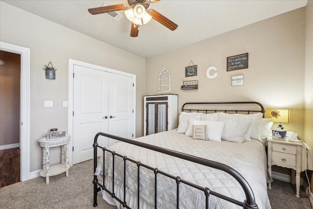 3113 Labrador Ln, Port Neches, TX 77651 - bedroom with ceiling fan, visible vents, carpet floors, baseboards, and a closet