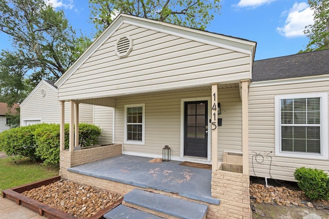 view of front of home featuring covered porch